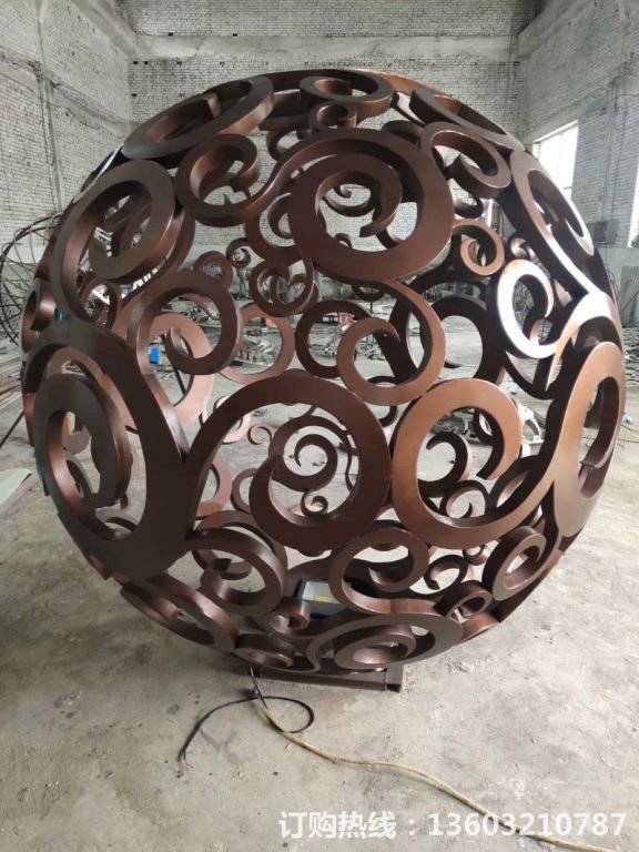 304不锈钢镂空球雕塑5