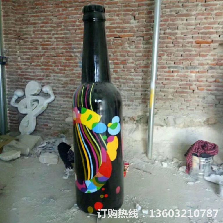 ktv酒瓶雕塑 质美价廉玻璃钢艺术品 (2)