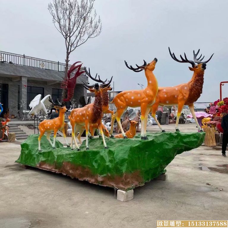 鹤鹿同春动物雕塑 玻璃钢鹿群雕塑景观厂家